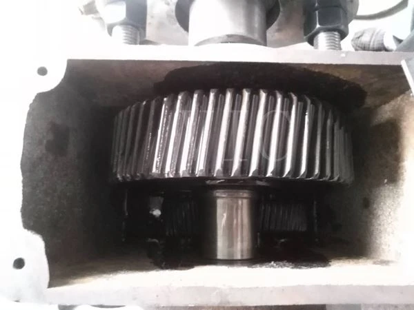 Helical gear reducer